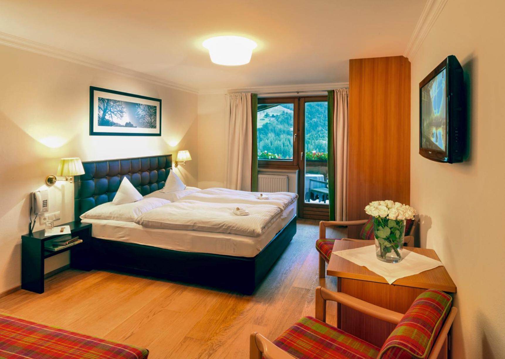 Hotel Zinnkrugl アルペンドルフ エクステリア 写真