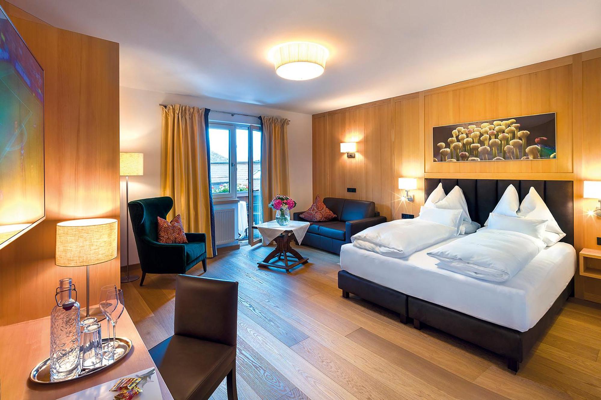 Hotel Zinnkrugl アルペンドルフ エクステリア 写真